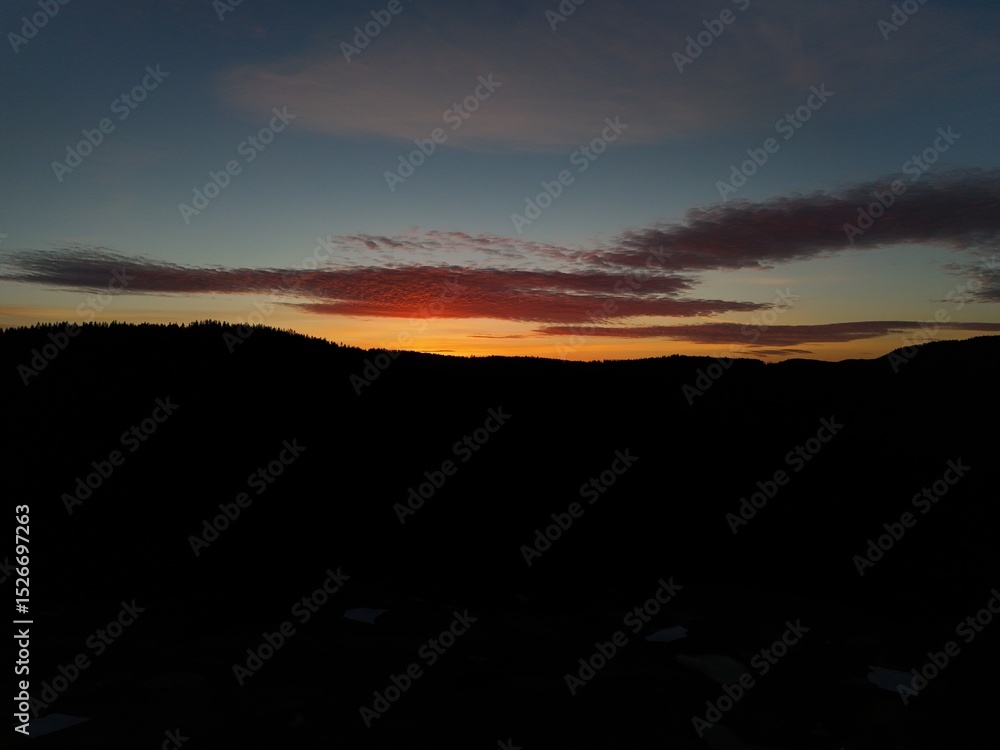 Obraz premium sunrise over the mountains