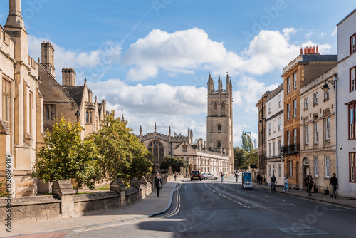 Canvas Print Summer City snap of the famous Oxford, University city, historical town of Unite