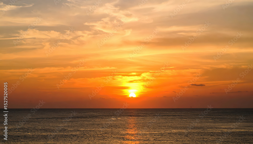 Obraz premium Nature beautiful Light Sunset or sunrise sky over sea background