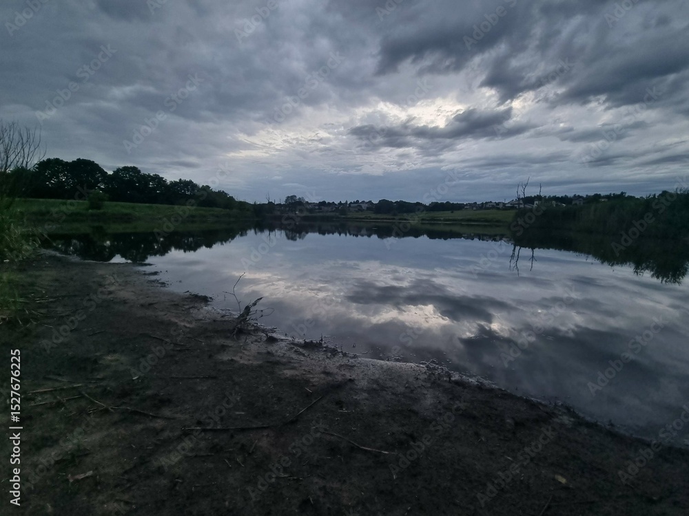 Fototapeta premium sunset over the lake