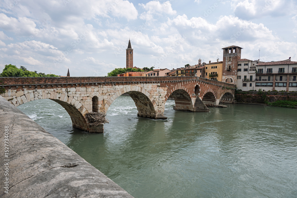 Naklejka premium Adige river in Verona, Italy.
