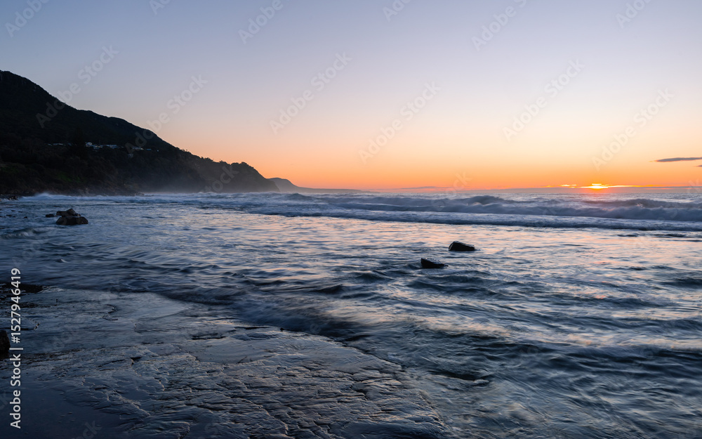Fototapeta premium Beautiful sunrise view at the coastline of Wombarra Beach.