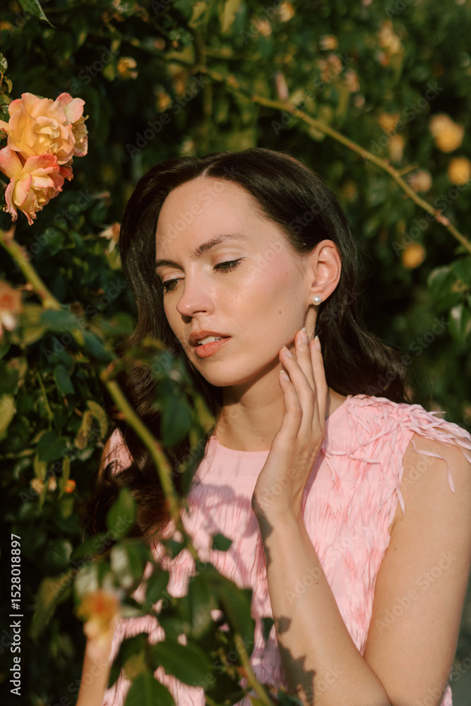 Fototapeta premium Girl pink dress