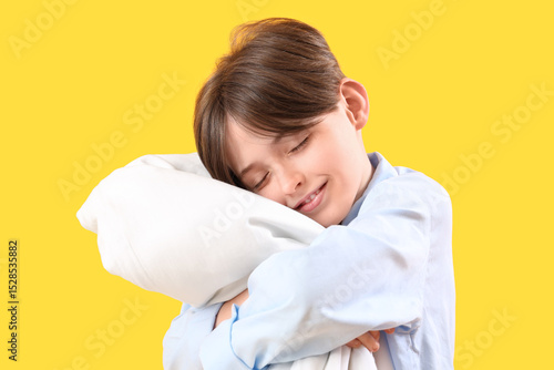 Cute little boy with blanke...