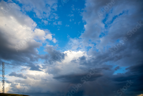 Canvas Print Blue sky with clouds  with depth, clear air Wyoming
