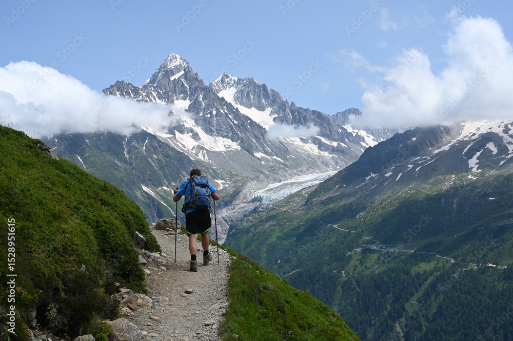 Fototapeta premium Wanderer bei La Flegere