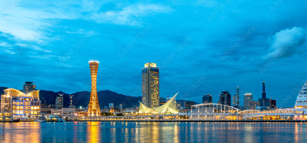 Fototapeta premium Skyline and Port of Kobe Tower Kansai, Japan.