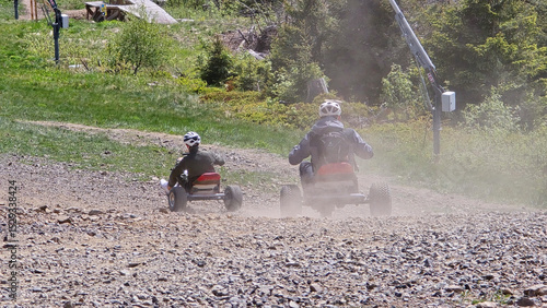 Wallpaper Mural Cart fahren am Berg Torontodigital.ca