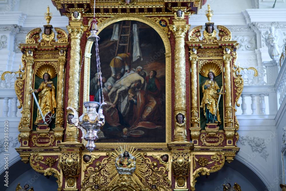 Obraz premium Der Hochaltar der Klosterkirche St. Martin in Disentis/Mustér, Graubünden (Schweiz) 