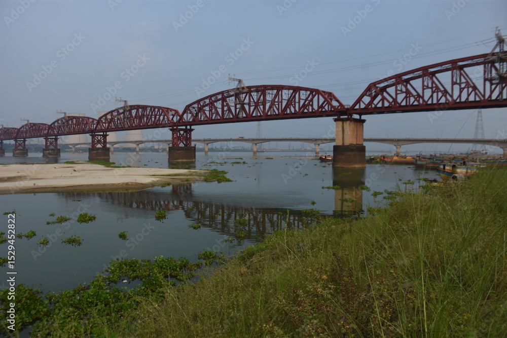 Obraz premium historic hardinge bidge in Bangladesh