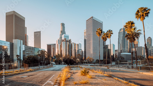 the skyline of löos angeles...