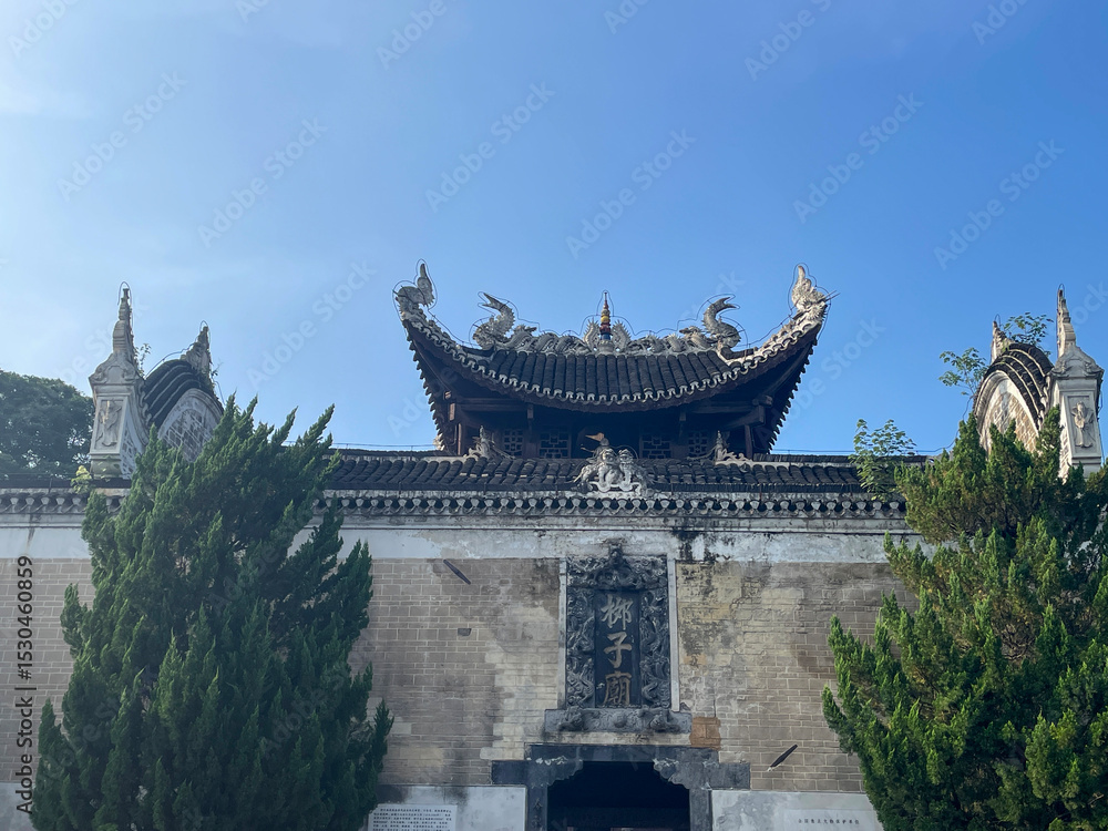 Fototapeta premium ancient temple against blue sky