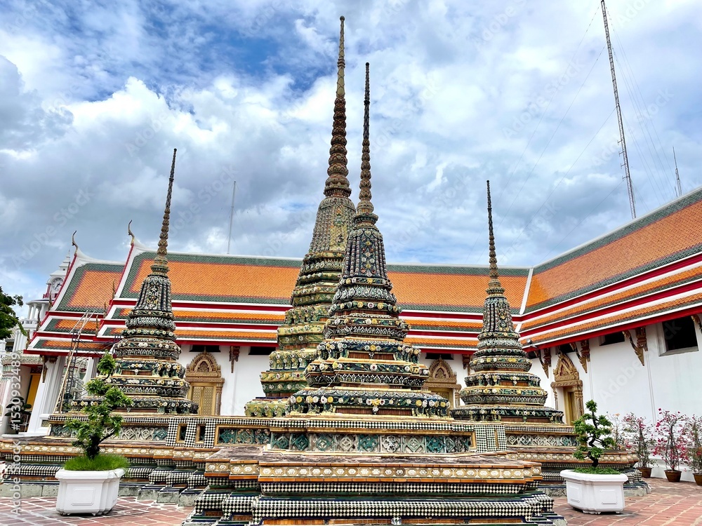 Fototapeta premium Wat Pho or Pho temple, an ancient temple, Buddha, Wat Phra Chetuphon Wimon Mangkhalaram, Buddhism, religion, architecture, exterior, Bangkok, Thailand, Thailand Destination