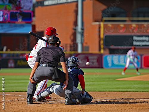 Εκτύπωση καμβά baseball batter hitting and umpire