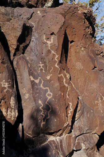 фотографія La Cieneguilla Petroglyphs, Snakes and Men, New Mexico 2015