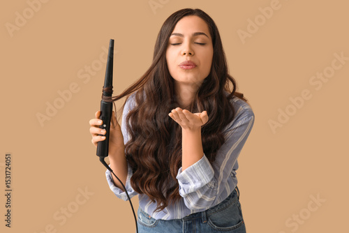 Young woman with long wavy ...