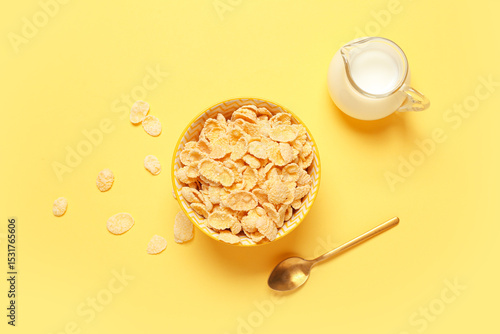 Golden corn flakes cereal i...