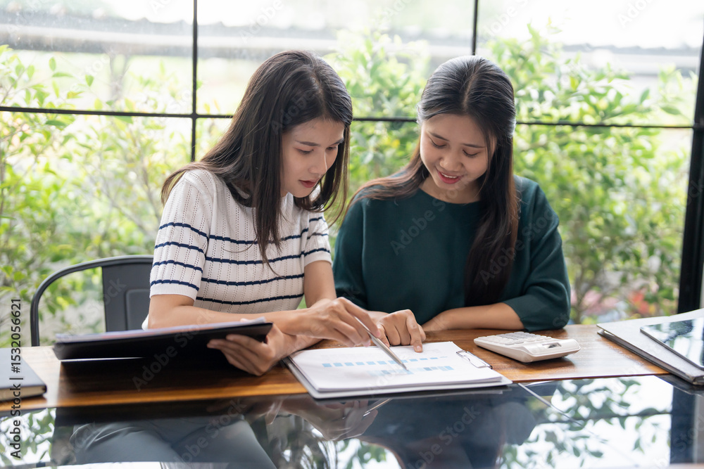 Asian Business woman Meeting Design Ideas professional investor working new start up project. businesswoman working together meeting concept Asian Business woman Meeting Design Ideas professional investor working new start up project. businesswoman working together meeting concept