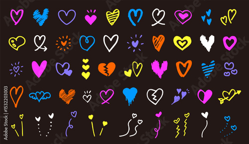 手描きのハートアイコン。落書き風のハート。バレンタインデーや愛のシンボル。ベクター素材。