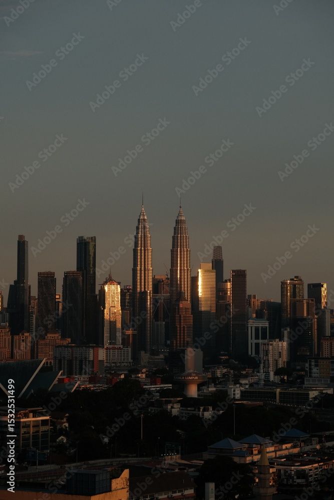 Fototapeta premium sunset in kuala lumpur city 