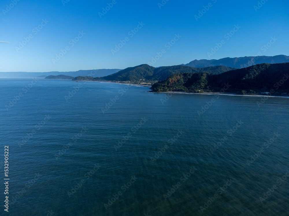 Fototapeta premium sea and mountains