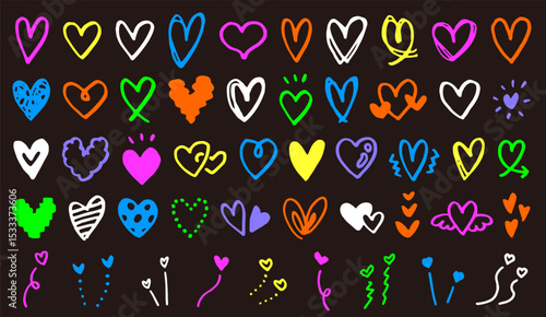 手描きのハートアイコン。落書き風のハート。バレンタインデーや愛のシンボル。ベクター素材。