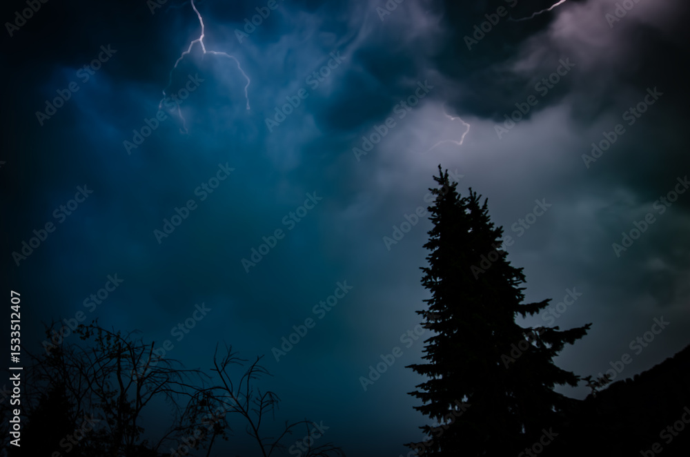 Fototapeta premium Gewitter über Lauenen, Thunderstorm over Lauenen