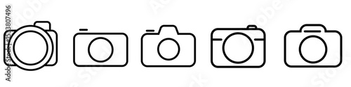Foto camera icon vector set. photo illustration sign collection. focus symbol. cam logo or mark.