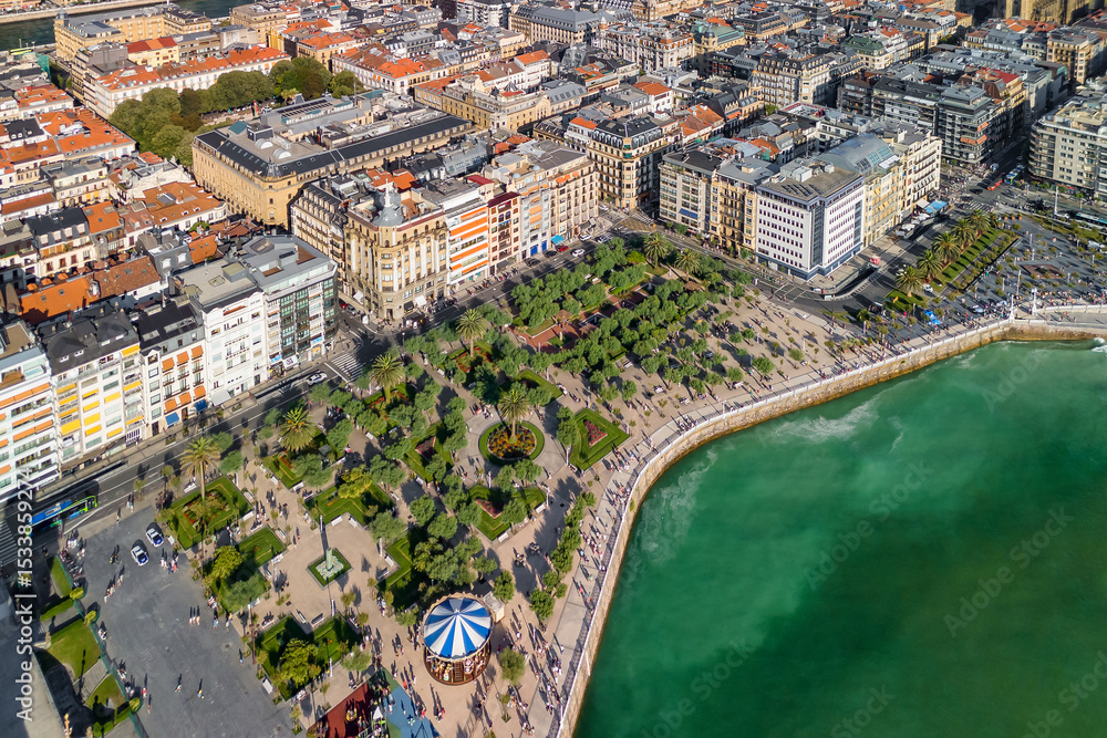 Obraz premium Aerial view of San Sebastian cityscape in the Basque Country, northern Spain.