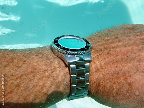 Taucheruhr unter Wasser