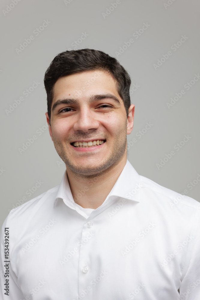 Bright Smile Captures a Moment of Joy and Confidence in a Professional Setting, Highlighting a Positive Atmosphere in the Workplace Bright Smile Captures a Moment of Joy and Confidence in a Professional Setting, Highlighting a Positive Atmosphere in the Workplace