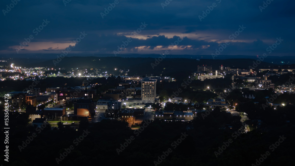 Fototapeta premium night view of the city