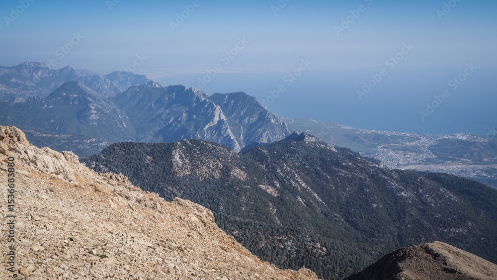Fototapeta premium The view of the Taurus Mountains in Turkey