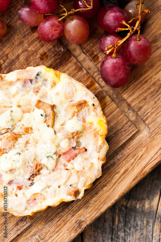 Mini quiches with bacon and mushrooms