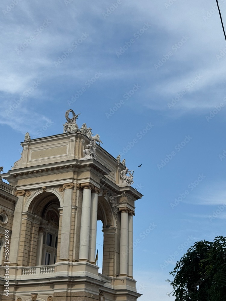 Obraz premium the royal palace in madrid spain