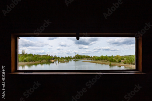 Foto Saint-Cyr lake, near Poitiers and Chatellerault, bird sanctuary, equipped with b