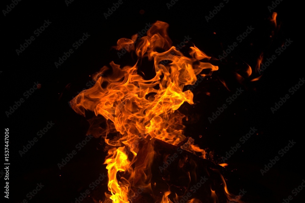 Fototapeta premium Vivid Flames in the Dark