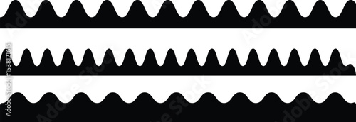 Scalloped edge seamless Set. borders and dividers. Simple scalloped border. Repeat cute vintage frill ornament. Texture ribbons. Vector-EPS 10.
