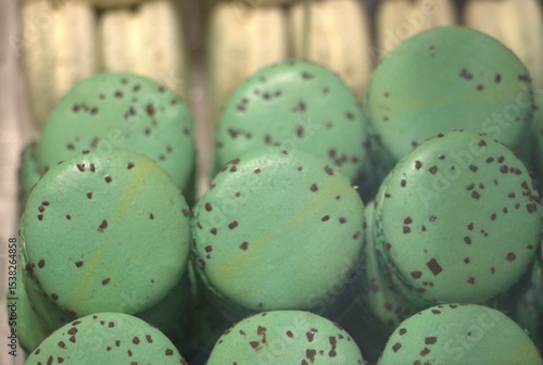 Macarons in pasticceria a Parigi