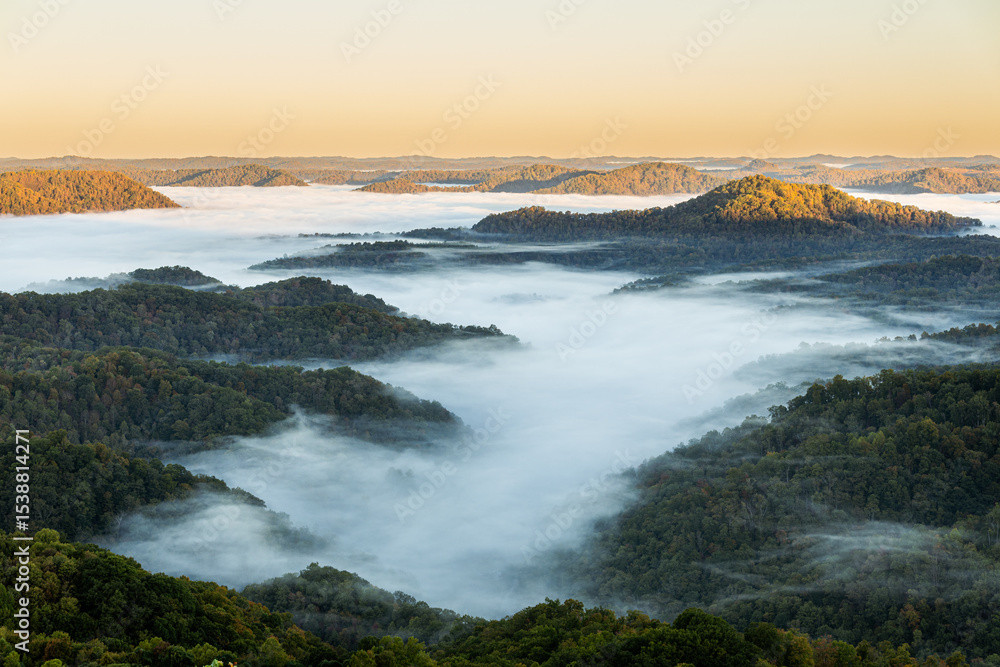 Obraz premium Sunrise over Mountains