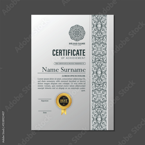 Classic certificate of achievement award template