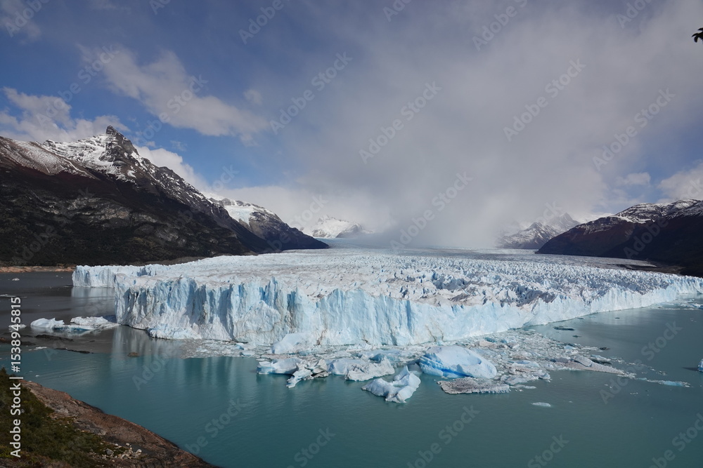 Fototapeta premium Perito Moreno Glacier, Patagonia, Argentina