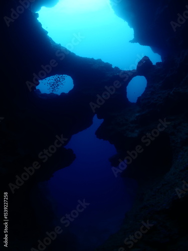 Wallpaper Mural cave diving underwater for scuba divers skull shape cave like skeleton Torontodigital.ca