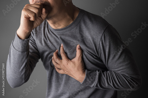 Papier peint old man patients with respiratory or lung diseases, bad air, dust, tuberculosis,