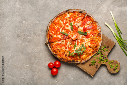Freshly baked margherita pi...