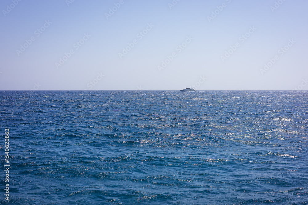 Fototapeta premium Yacht on the Red Sea