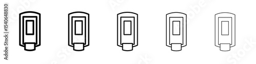 soap dispenser con Flat design on isolated background