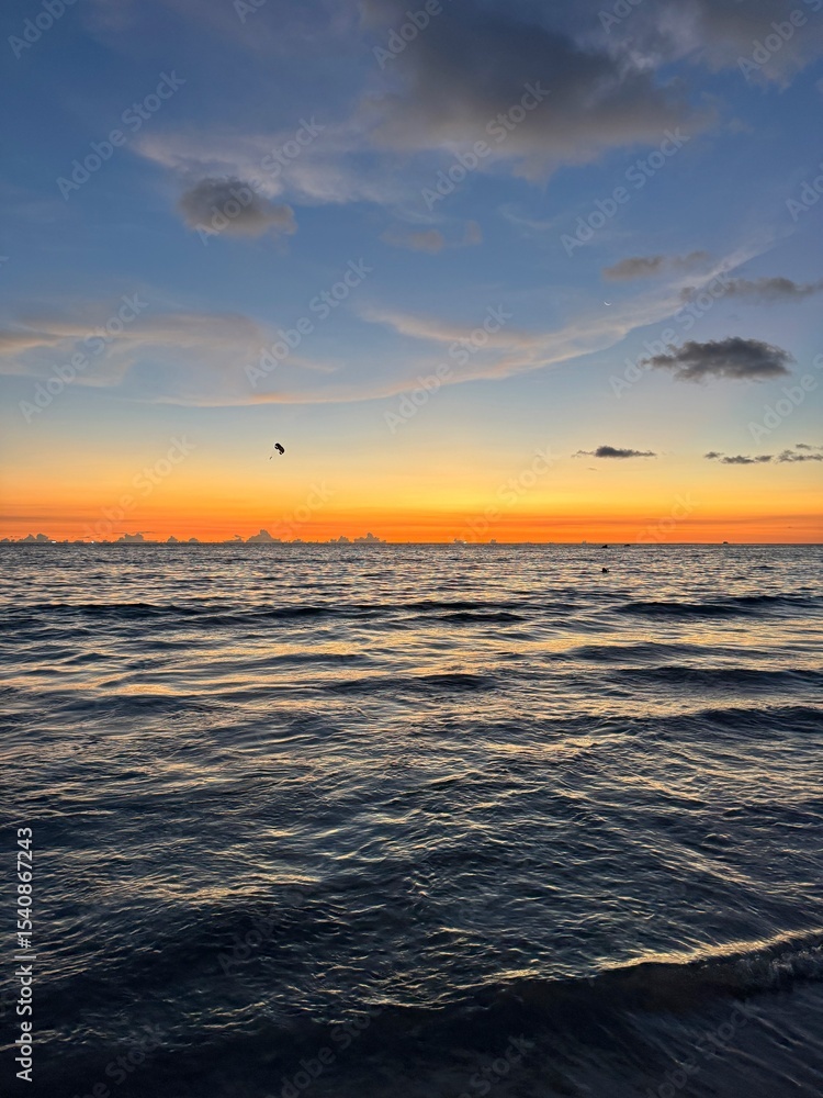 Obraz premium Sunset at Karon Beach with View of the Andaman Sea, Phuket, Thailand