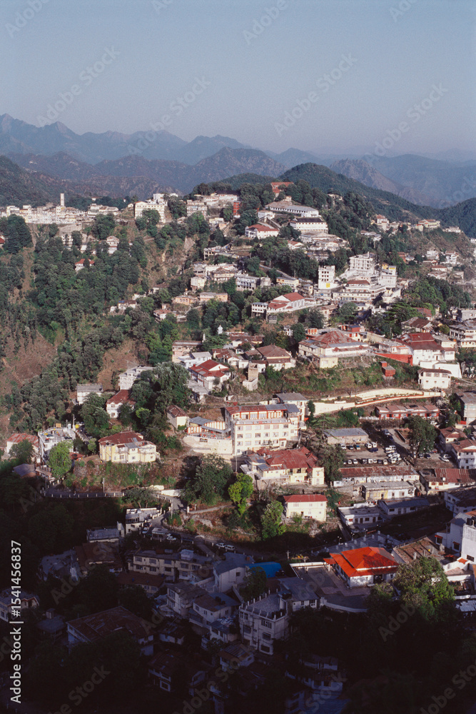 Naklejka premium Mussourie hill station, Uttaranchal, India