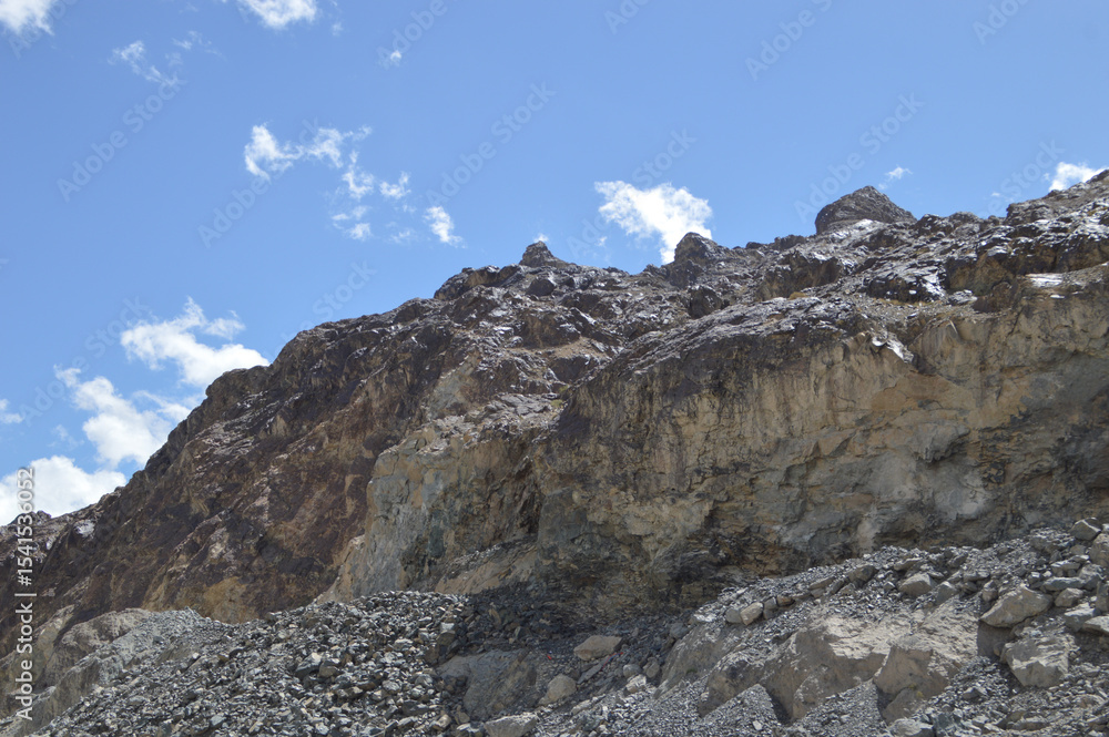 Fototapeta premium Ladakh Mountains and and its Picturesque Beauty 